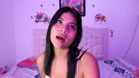 laura online show from November 20, 5:18 am