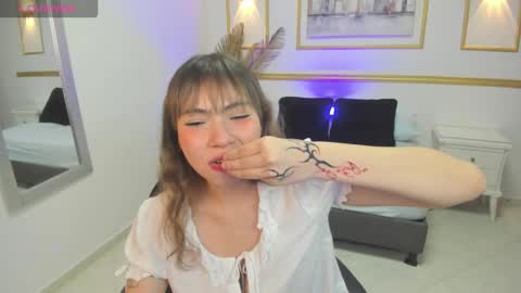 milaack_ online show from March 9, 1:15 pm