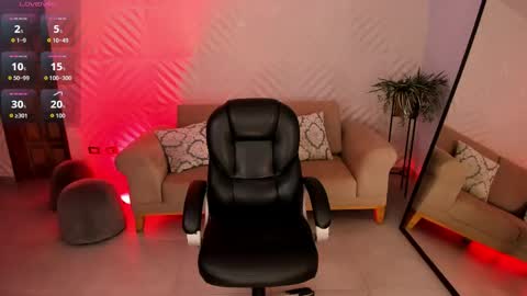 Mila online show from March 22, 11:19 pm