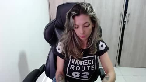 milacoxx8819 online show from February 15, 5:28 pm