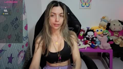 milacoxx8819 online show from September 16, 11:17 pm
