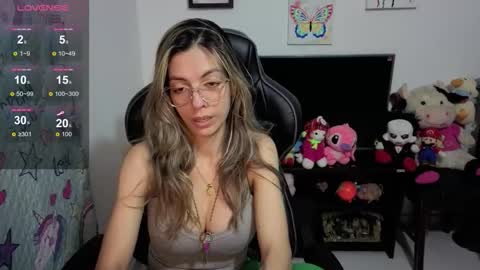 milacoxx8819 online show from September 22, 1:07 am