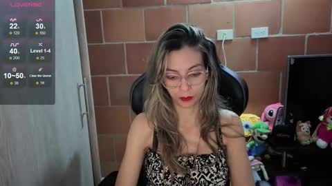 milacoxx8819 online show from October 19, 12:33 am