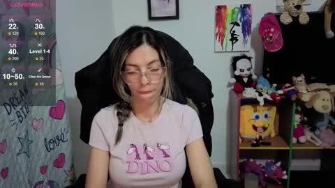 milacoxx8819 online show from November 8, 1:28 am