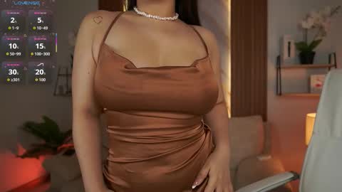 milacrave online show from November 20, 11:32 am