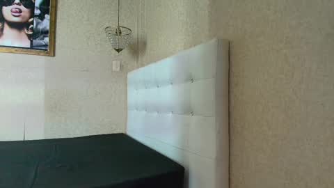 Snapshot of miladiosa chatting on October 29, 11:56 am miladiosa online show from October 29, 11:56 am