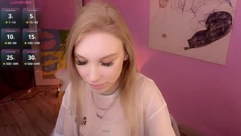Snapshot of miladuales chatting on May 13, 6:00 am Mila online show from May 13, 6:00 am