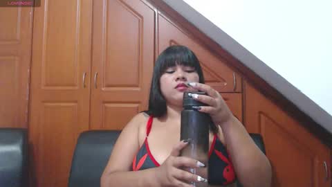 Snapshot of milady_mc chatting on February 2, 8:18 pm MILADY online show from February 2, 8:18 pm