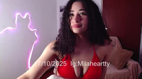Snapshot of milah_hearrty chatting on October 17, 9:39 pm Milah online show from October 17, 9:39 pm