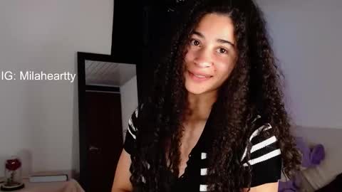 Snapshot of milah_hearrty chatting on December 13, 9:42 pm Milah online show from December 13, 9:42 pm