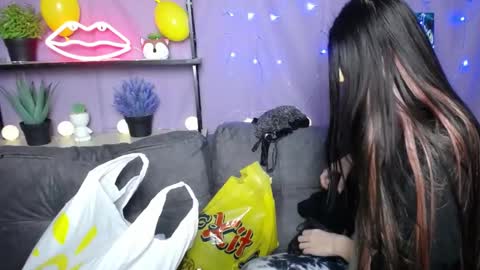 Snapshot of milaloona chatting on January 23, 10:01 am Milaloona online show from January 23, 10:01 am