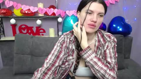 Snapshot of milaloona chatting on February 13, 2:52 pm Milaloona online show from February 13, 2:52 pm