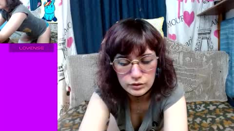 Snapshot of milalunala chatting on September 21, 7:59 pm Mila-Lunala online show from September 21, 7:59 pm