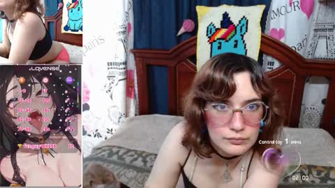 Snapshot of milalunala chatting on November 10, 8:08 pm Mila-Lunala online show from November 10, 8:08 pm