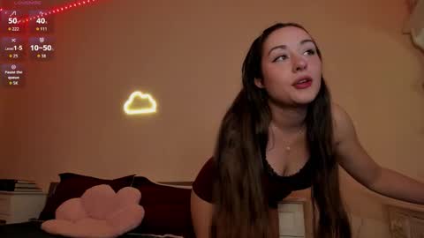 Snapshot of milamaee chatting on March 23, 7:56 am Mila Mae online show from March 23, 7:56 am