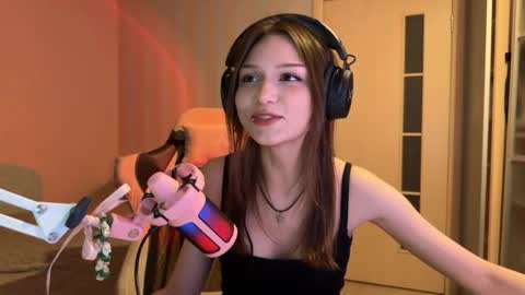 milamiuu online show from January 9, 2:53 pm