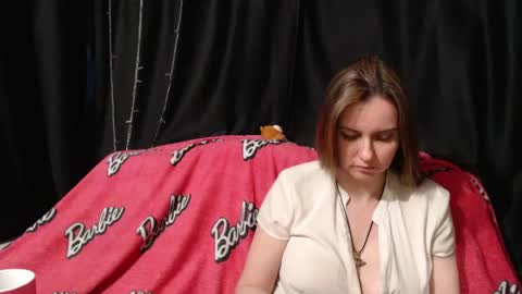 Snapshot of milana696969 chatting on May 13, 3:53 pm MilAna online show from May 13, 3:53 pm