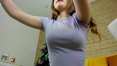 MilanaBalmain online show from December 22, 12:16 pm