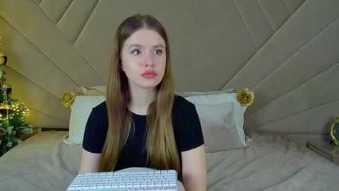 MilanaBalmain online show from December 24, 2:01 pm