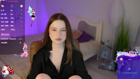 Snapshot of milanamoons chatting on January 13, 9:36 am milanamoons online show from January 13, 9:36 am