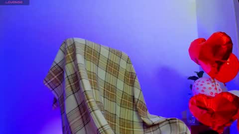 Snapshot of milanasky421565 chatting on February 21, 1:56 pm milana online show from February 21, 1:56 pm