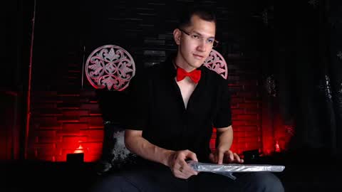 milandavid1 online show from April 22, 6:42 pm