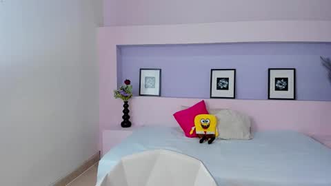 Mila Rose online show from December 3, 12:38 pm