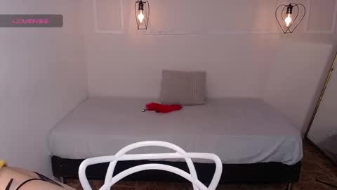 Mila Rose online show from February 25, 3:05 pm