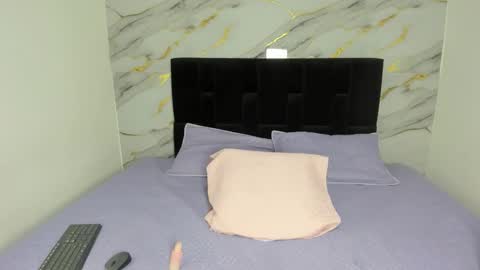 MilaRossi online show from March 13, 1:40 pm