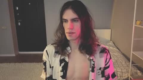 Snapshot of milaslovv chatting on April 27, 12:25 pm Mila online show from April 27, 12:25 pm
