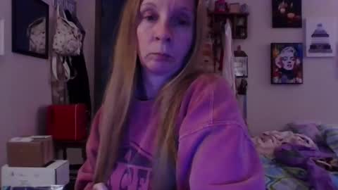 Mila online show from April 9, 1:05 am