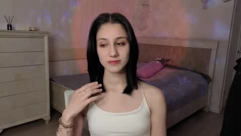 milavey online show from March 26, 6:02 pm