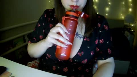 Milaxcute online show from April 13, 4:45 pm