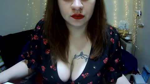 Snapshot of milaxcute chatting on May 8, 6:19 am Milaxcute online show from May 8, 6:19 am