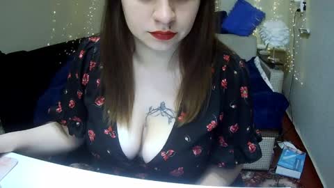 Snapshot of milaxcute chatting on May 21, 10:44 am Milaxcute online show from May 21, 10:44 am