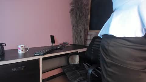 Snapshot of milenahot__69 chatting on June 17, 11:23 am Milena online show from June 17, 11:23 am