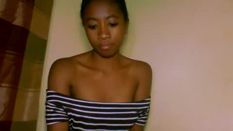 Snapshot of milennah chatting on June 14, 10:56 pm milennah online show from June 14, 10:56 pm