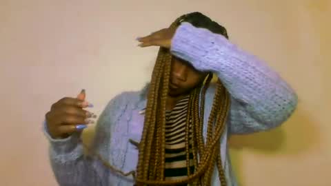 Snapshot of milennah chatting on June 27, 8:08 am milennah online show from June 27, 8:08 am
