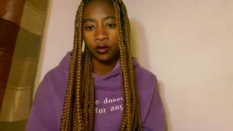 Snapshot of milennah chatting on June 28, 12:55 pm milennah online show from June 28, 12:55 pm