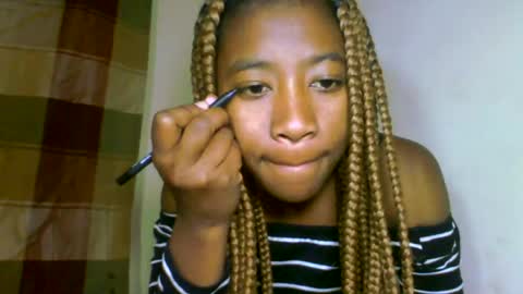 Snapshot of milennah chatting on July 5, 1:40 pm milennah online show from July 5, 1:40 pm