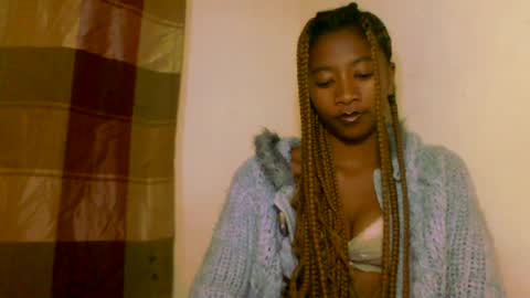 Snapshot of milennah chatting on July 6, 3:36 pm milennah online show from July 6, 3:36 pm