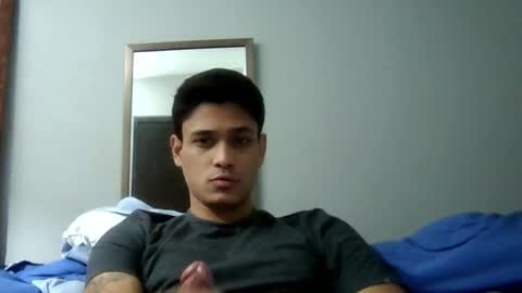 Snapshot of milesmboy chatting on February 20, 8:47 pm milesmboy online show from February 20, 8:47 pm
