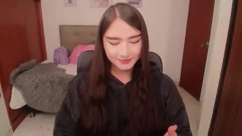 Miley online show from March 4, 2:56 pm