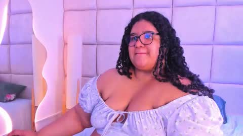 Miley online show from November 11, 9:15 pm