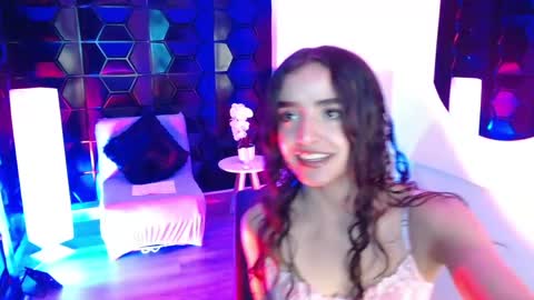 Snapshot of miley_ruby chatting on June 6, 9:30 pm miley online show from June 6, 9:30 pm