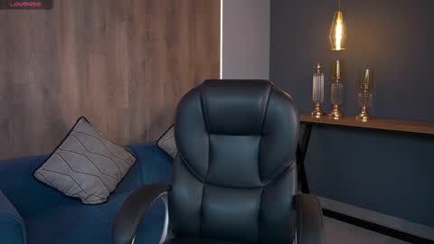 Snapshot of mileycruz_ chatting on October 27, 9:41 pm Miley Cruz IG miley model23 online show from October 27, 9:41 pm