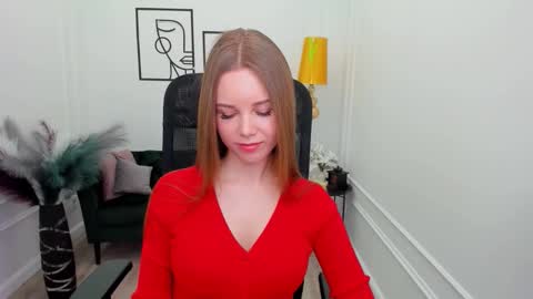 Snapshot of mileygloss chatting on January 19, 11:25 am mileygloss online show from January 19, 11:25 am