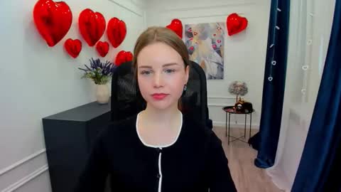 Snapshot of mileygloss chatting on February 7, 11:36 am mileygloss online show from February 7, 11:36 am