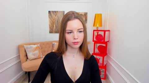 Snapshot of mileygloss chatting on February 18, 11:50 am mileygloss online show from February 18, 11:50 am