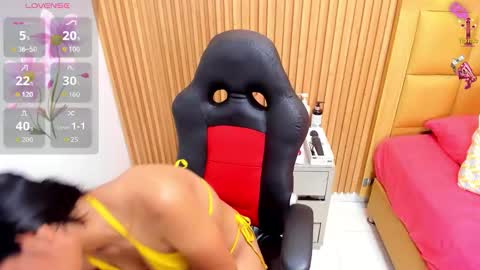 MILEY online show from November 22, 12:26 pm